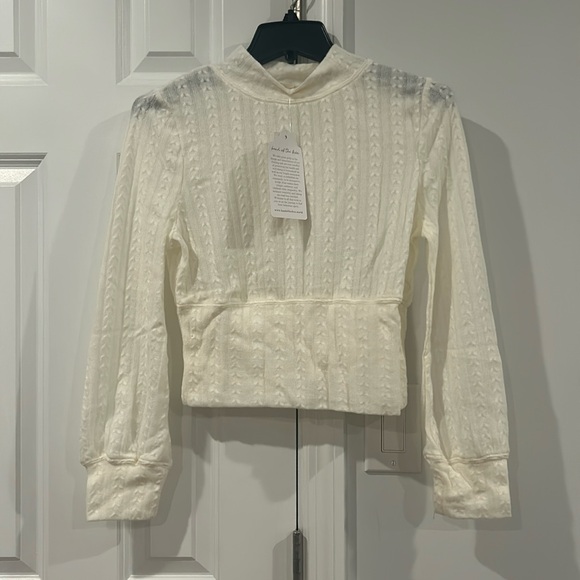NWT Band Of The Free Womens Blouse Ivory Mock Neck Long Sleeve Cropped Fit - Picture 1 of 5
